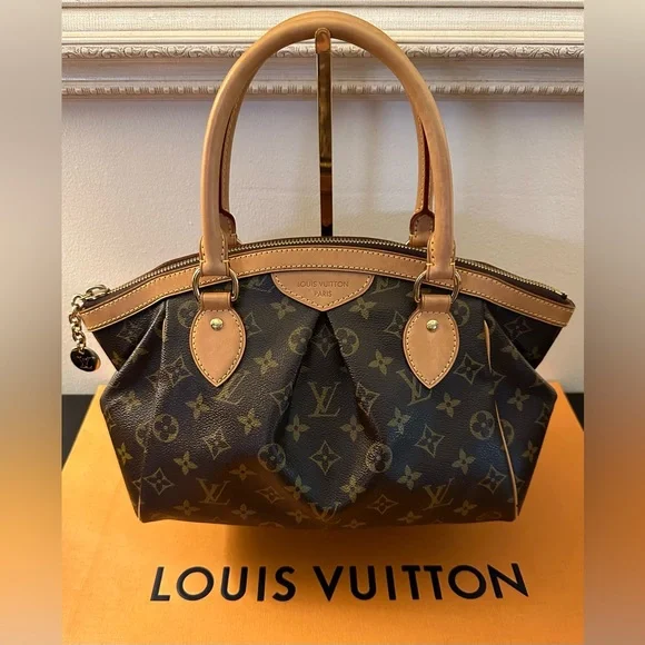 Louis Vuitton Tivoli PM Monogram EUC - Picture 4 of 15